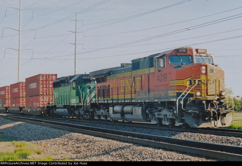 BNSF 4319 East